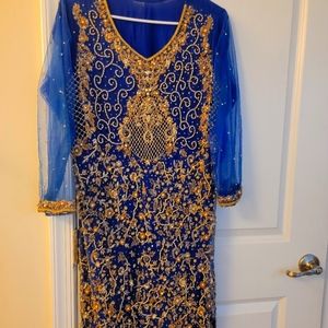 Indian/pakistani suit